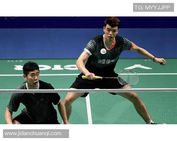 成都羽毛球队进攻战术解析与实战应用探讨